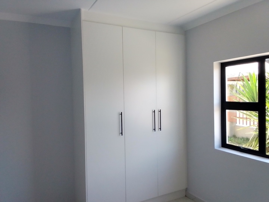 2 Bedroom Property for Sale in Ruyterwacht Western Cape